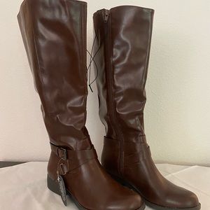 Lady’s NEW Brown Knee High Boots